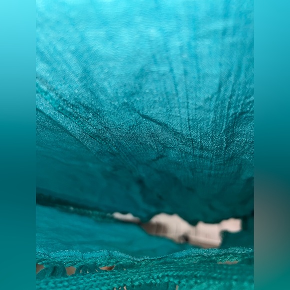 Turquoise Long top size one size fits all - Picture 10 of 11